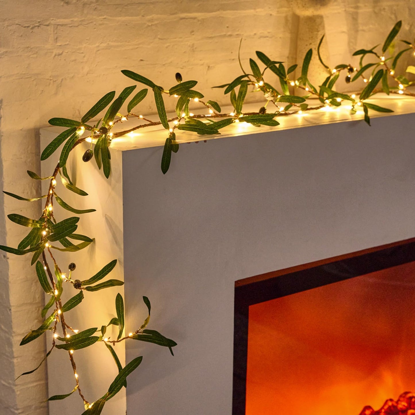 OlivaGlühe: Tischlampe inspiriert von einem Olivenzweig mit sanftem, warmem Licht