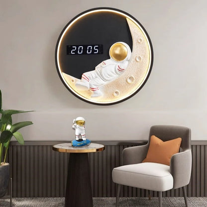 Futuristische Mond Und Astronauten LED Wandleuchte Mit Uhr