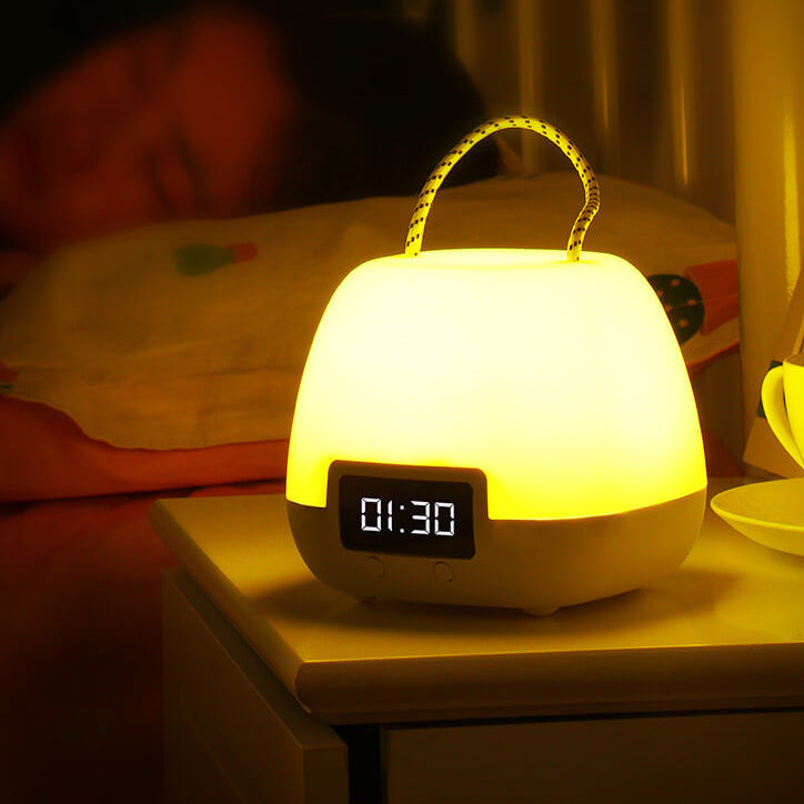 Moderner Tragbarer LED Wecker und Nachtlicht