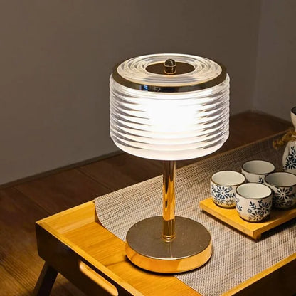 LumoBogen: Elegante LED-Tischlampe in Ringform