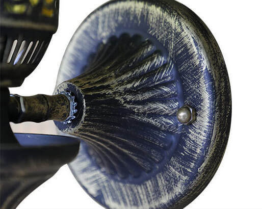 Einzelne Vintage Außenwandleuchte Im Petroleum Stil