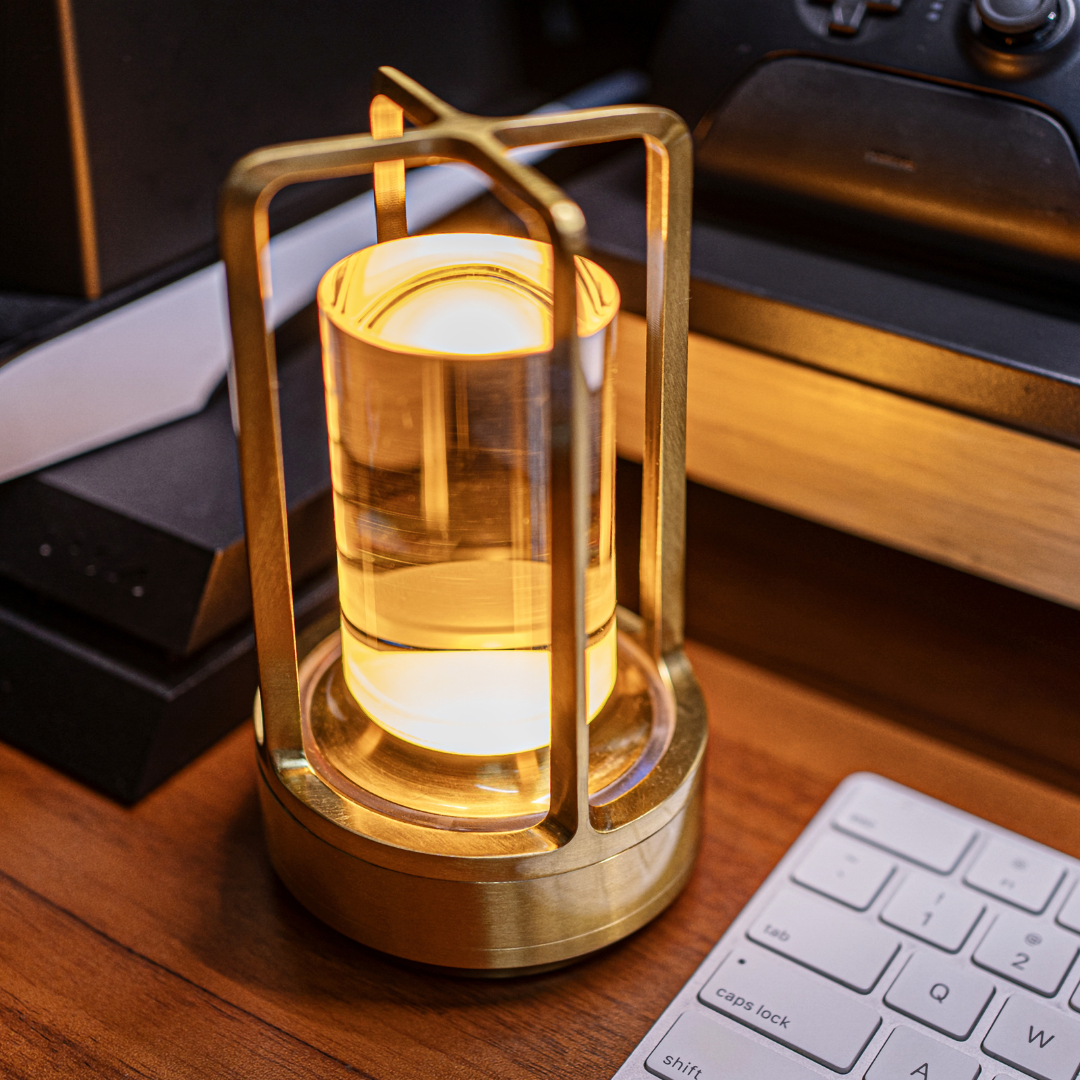 LumoraKristall: Elegante LED-Tischleuchte mit Kristalleffekt