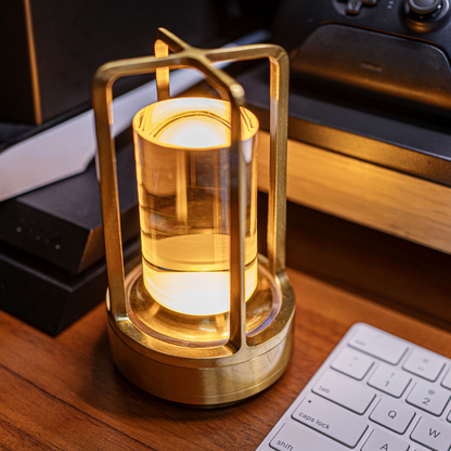 LumoraKristall: Elegante LED-Tischleuchte mit Kristalleffekt