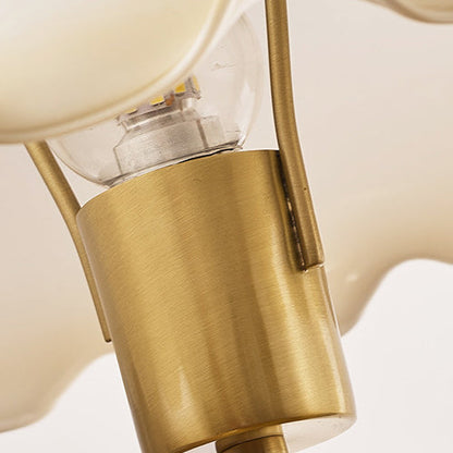 Vintage Tischlampe Mit Gerüschtem Schirm Und Uhrensockel