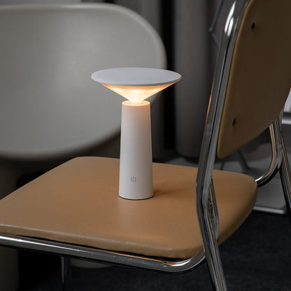 Lichtberührung: Minimalistische LED Tischleuchte mit Dimmfunktion