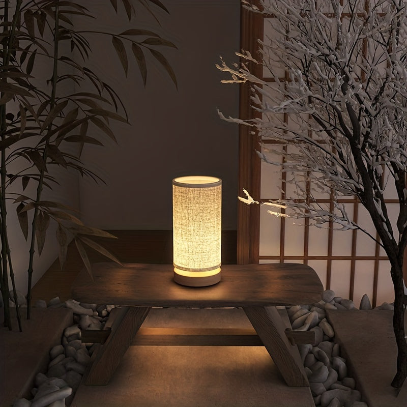 Minimalistische Nachttischlampe aus Holz