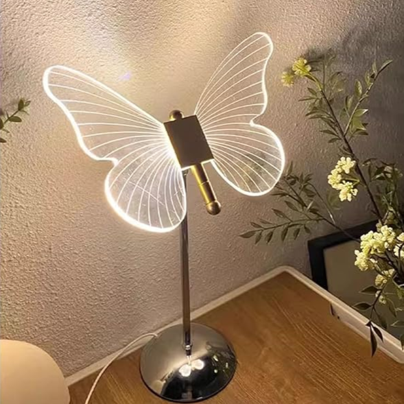 Kristallflügel: Schmetterlingsförmige Kristall-Tischlampe