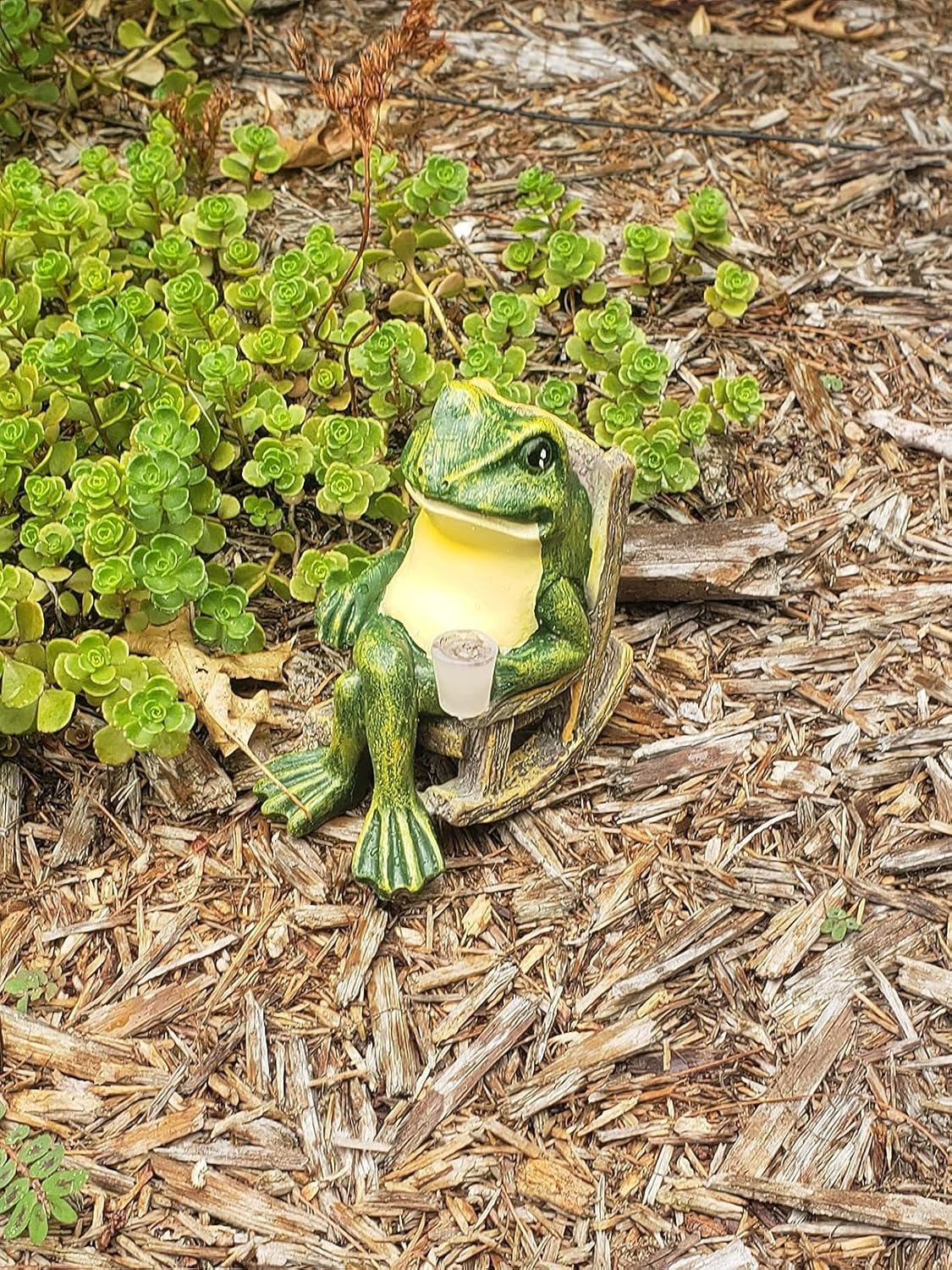 FroschLeuchte: Verspielte Gartenlampe in Froschform