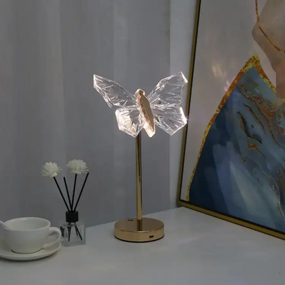 Kristallflügel: Schmetterlingsförmige Kristall-Tischlampe