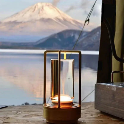 LumoraKristall: Elegante LED-Tischleuchte mit Kristalleffekt