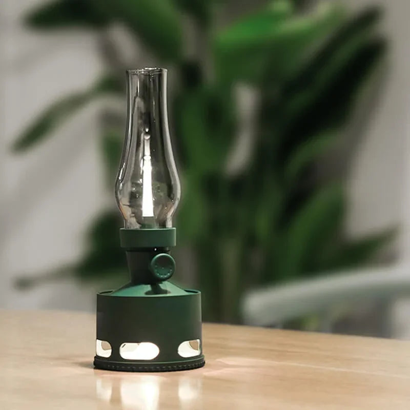 LaternenLeuchten: Vintage-inspirierte LED-Laterne mit warmem, flackerndem Licht