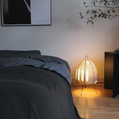 LumiBiegung: Tischlampe aus Washi-Papier mit Sanftem, Diffusen Lichtschein
