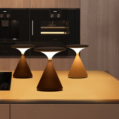 AeronWappen: Sanduhrförmige Kabellose Tischleuchte mit Sanftem Schein