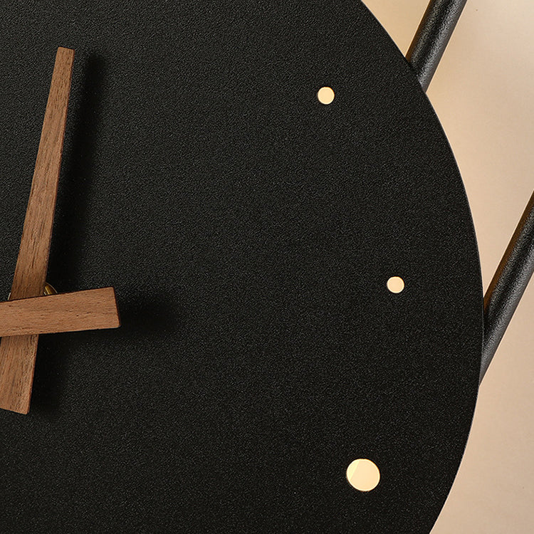 2-in-1 LED-Wanduhr und Wandleuchte