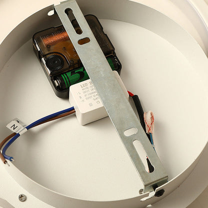 2-in-1 LED-Wanduhr und Wandleuchte