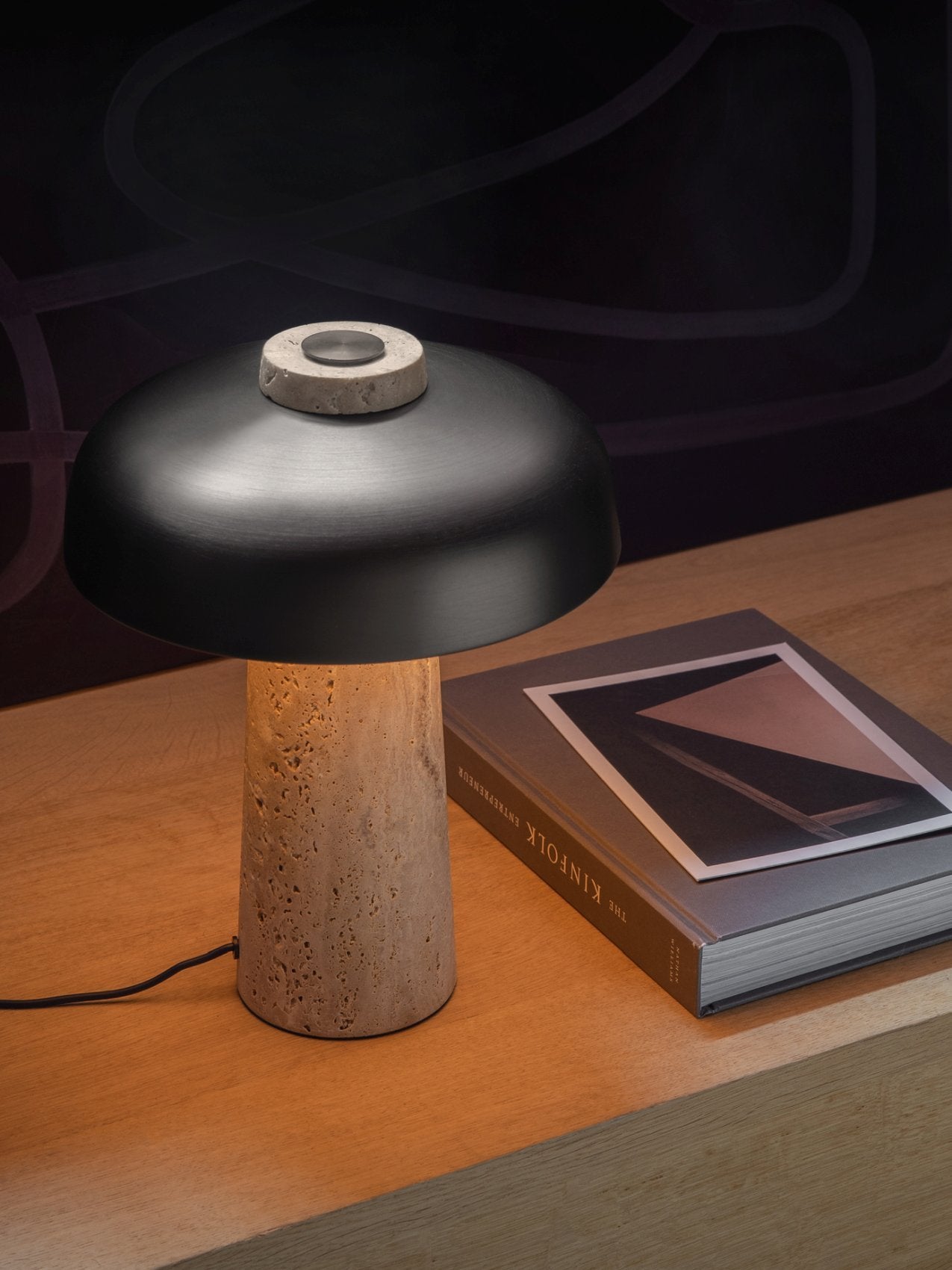Minimalistische Skulpturale Tischlampe