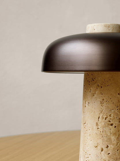 Minimalistische Skulpturale Tischlampe