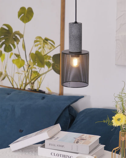 Minimalistische Pendelleuchte im Industriestil