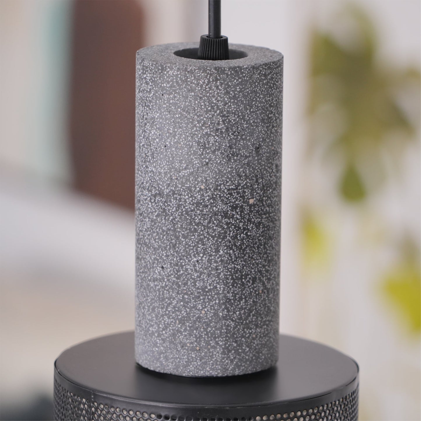 Minimalistische Pendelleuchte im Industriestil
