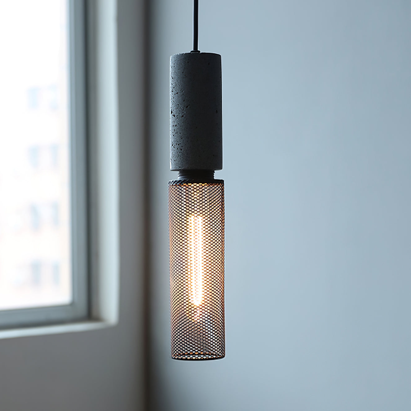 Minimalistische Pendelleuchte im Industriestil