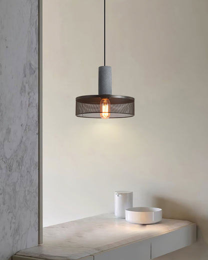 Minimalistische Pendelleuchte im Industriestil