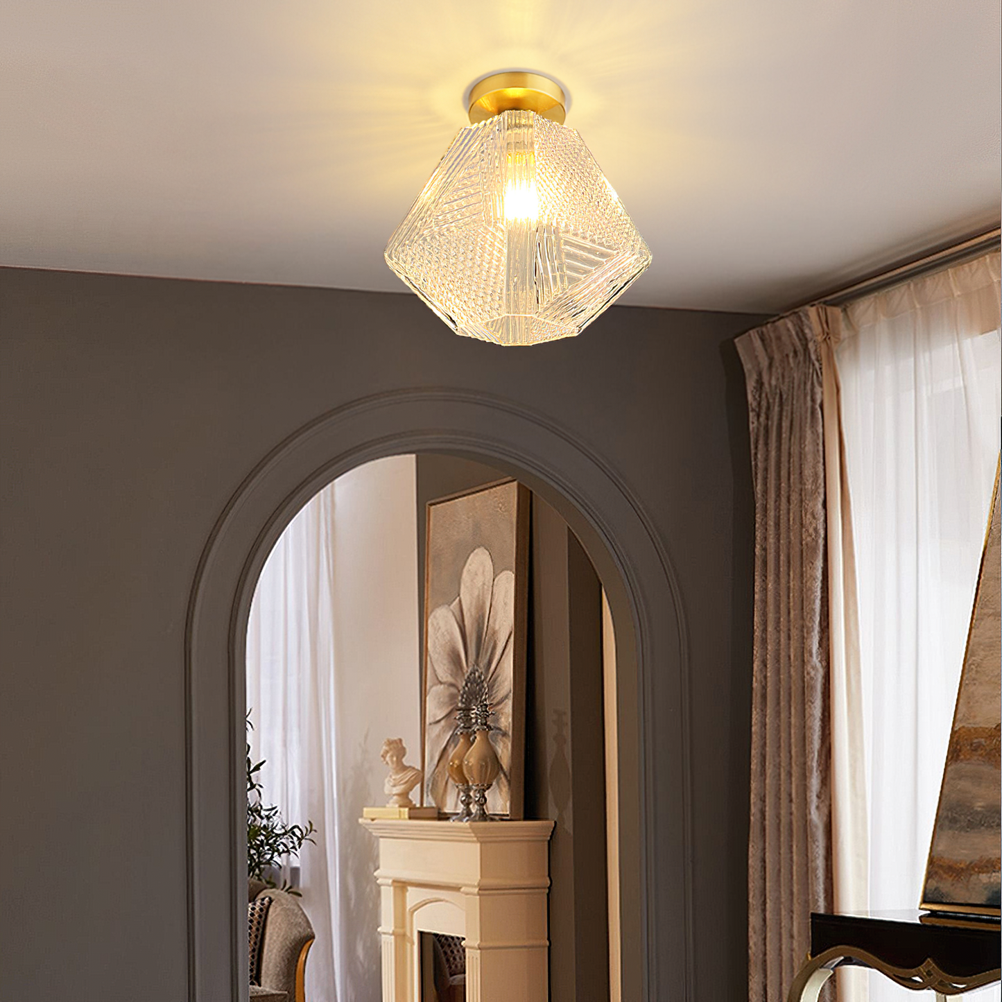 Deckenleuchte in Diamantform
