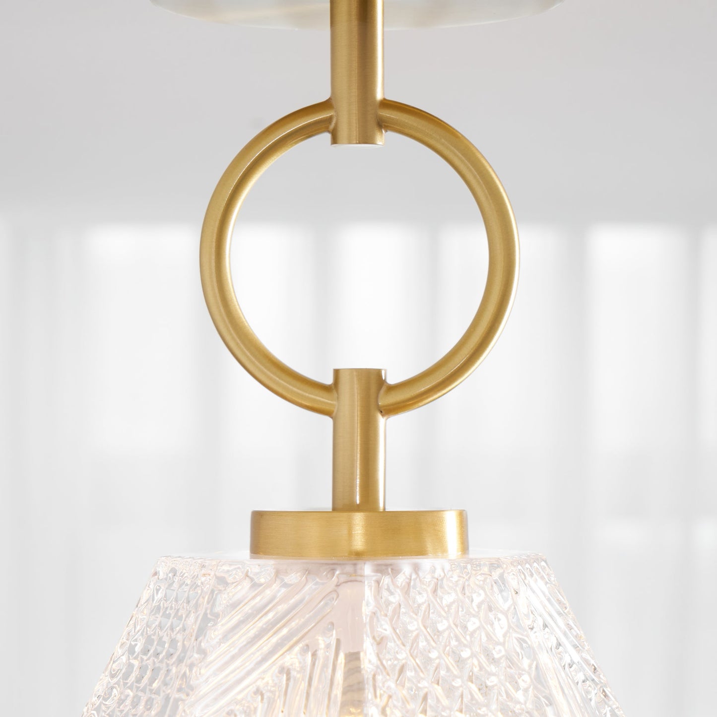 Deckenleuchte in Diamantform