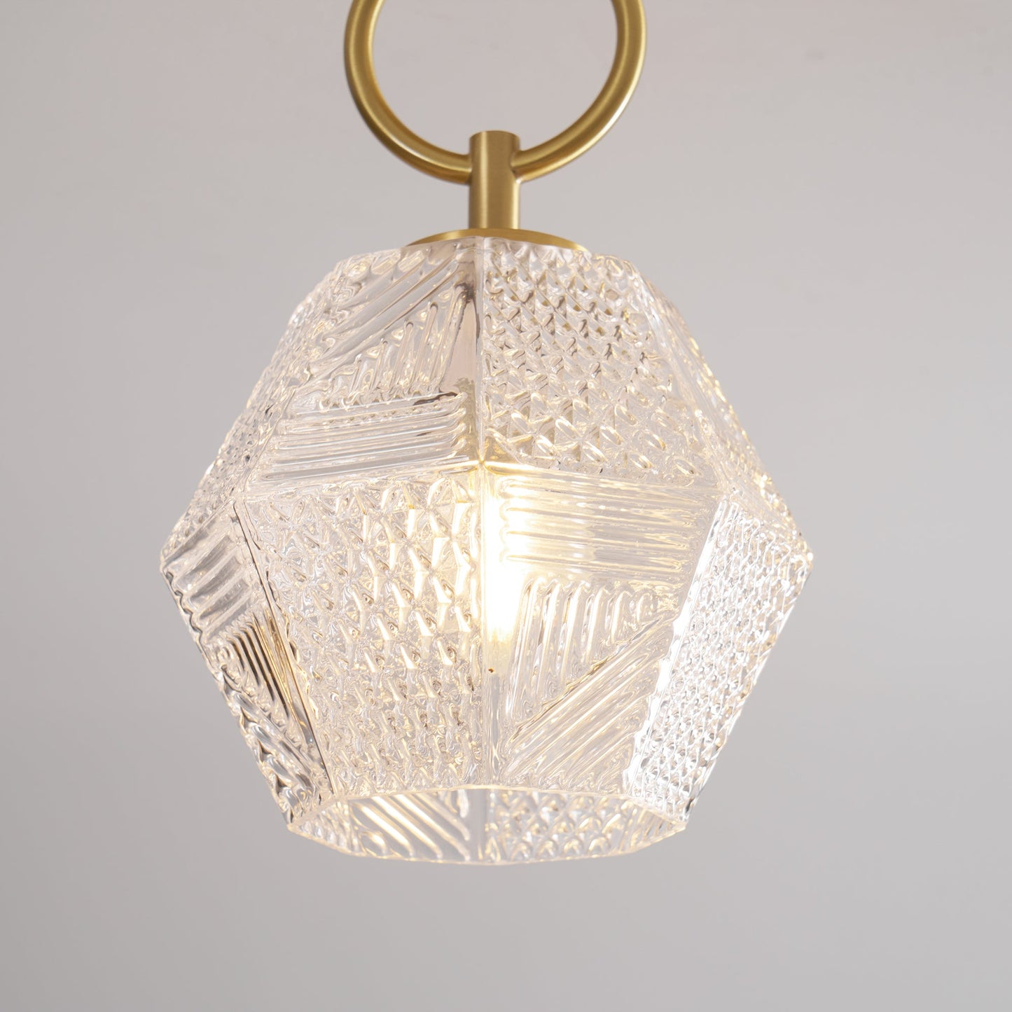 Deckenleuchte in Diamantform