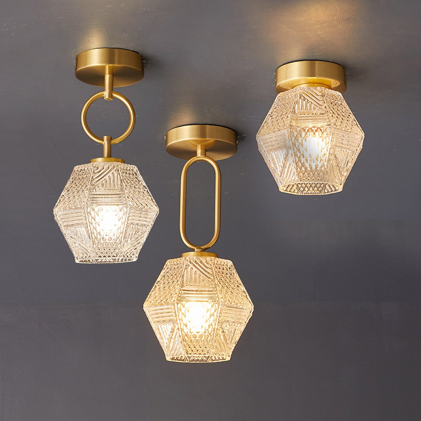 Deckenleuchte in Diamantform