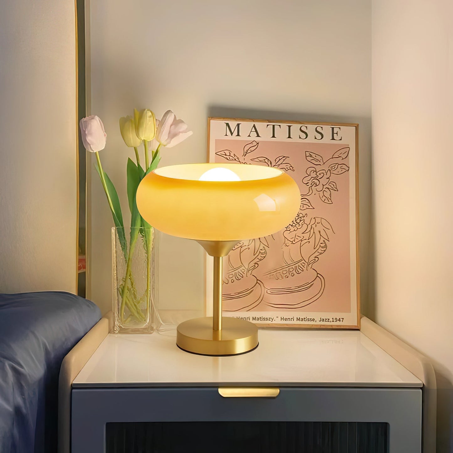 Retro-Tischlampe im Mitte des Jahrhunderts Design