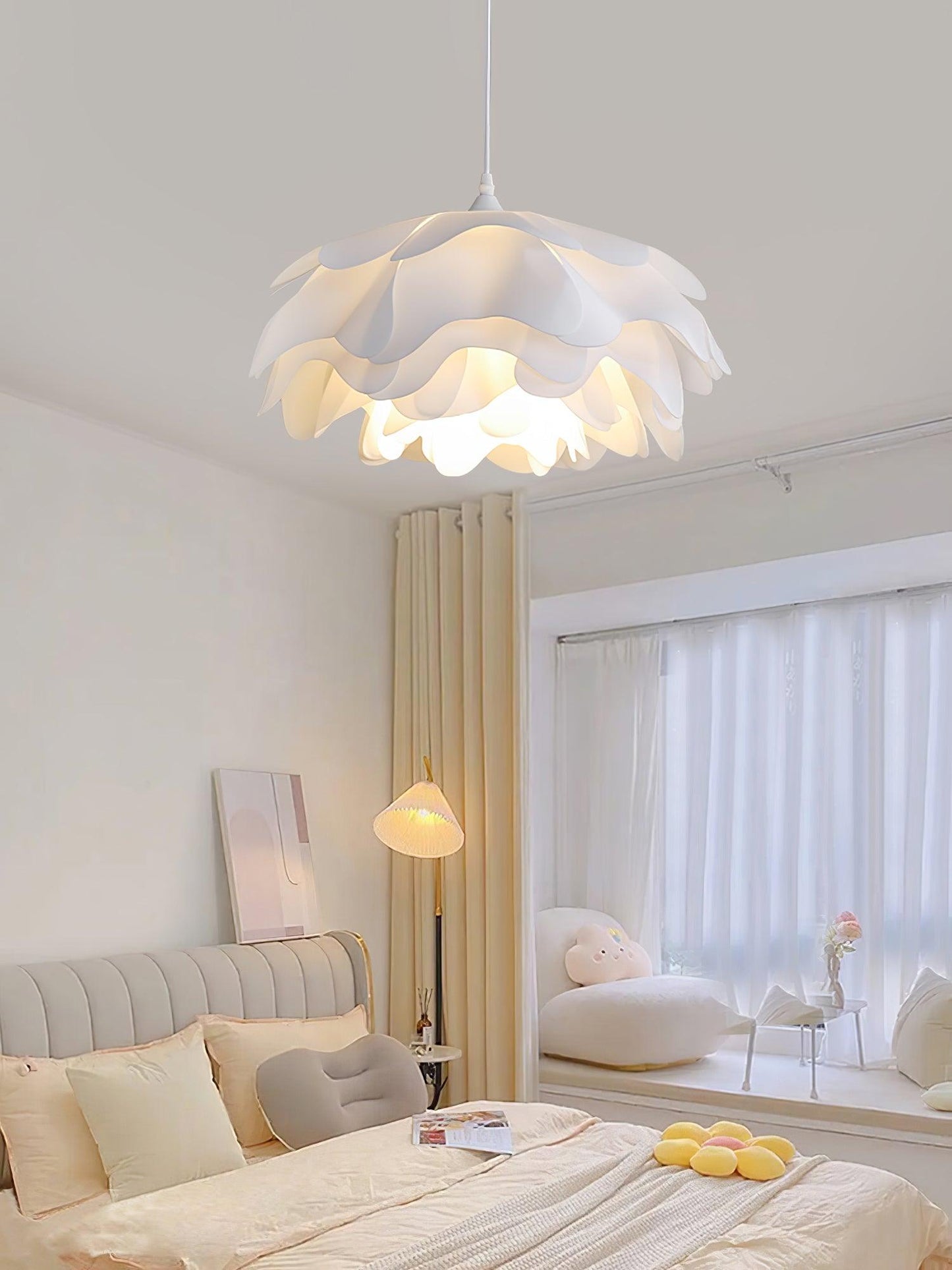Moderne Weiße Pendelleuchten In Blumenform