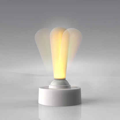 RetroHebel: Tischlampe mit klassischem Schalter und nostalgischem Flair