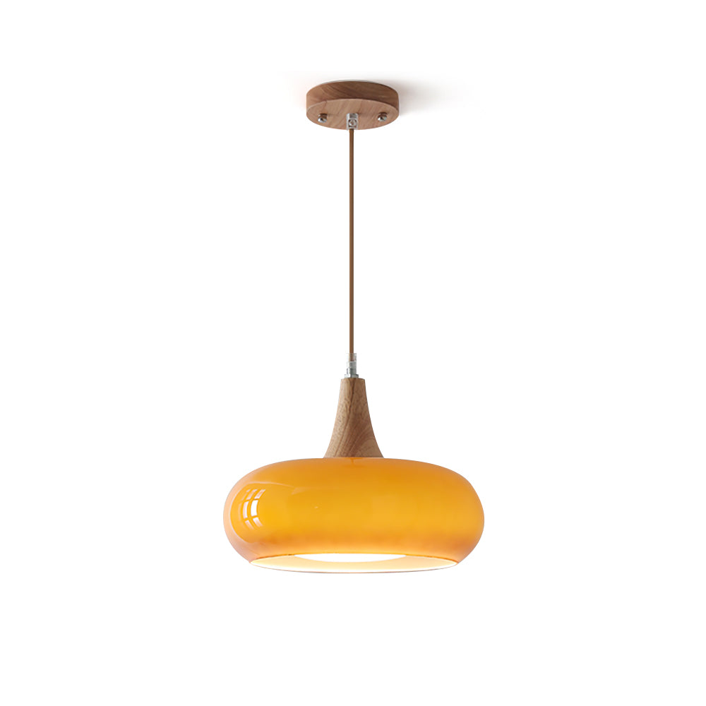 Moderne Pendelleuchte im skandinavischen Stil