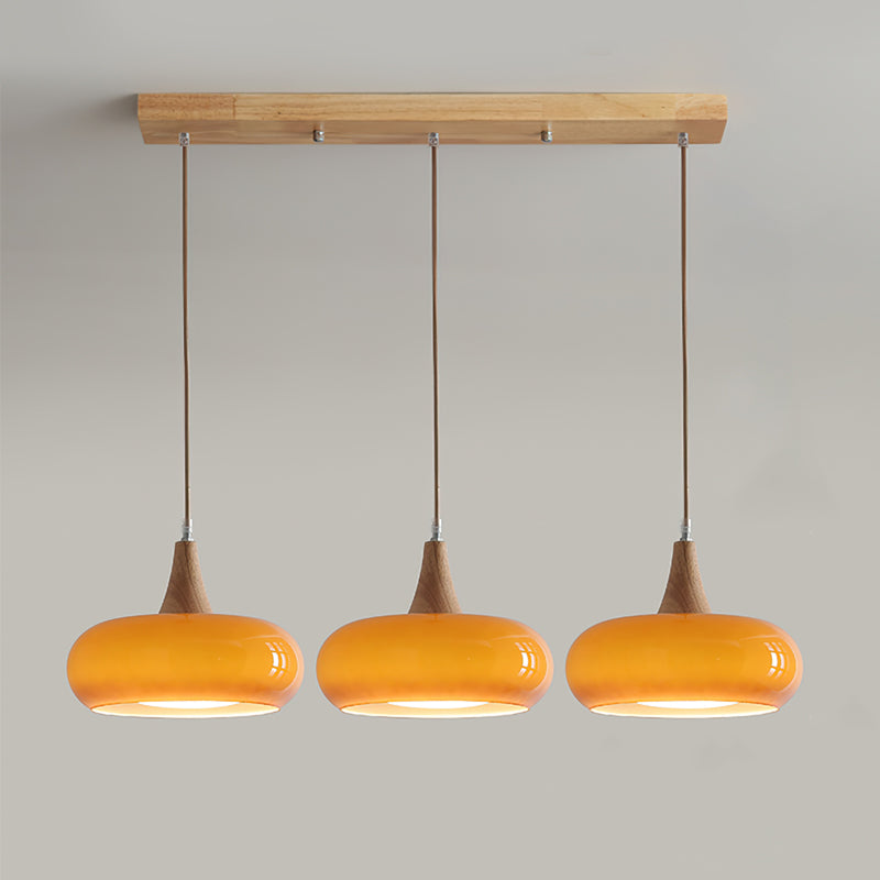 Moderne Pendelleuchte im skandinavischen Stil