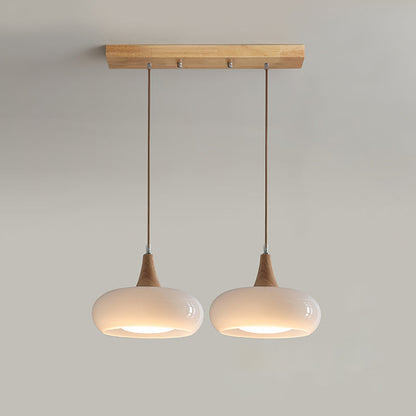 Moderne Pendelleuchte im skandinavischen Stil