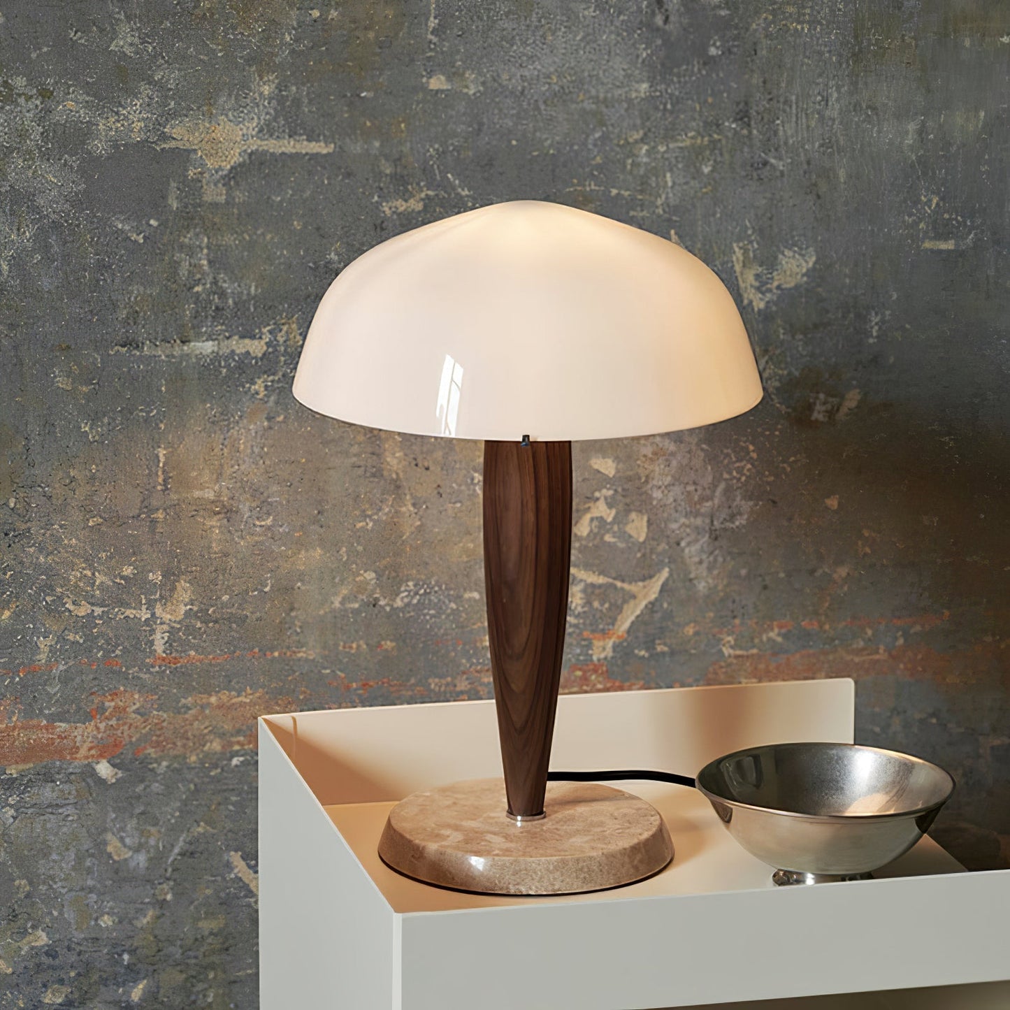 HermanLeuchte: Tischlampe mit Glas, dunklem Walnussholz und Marmorelementen