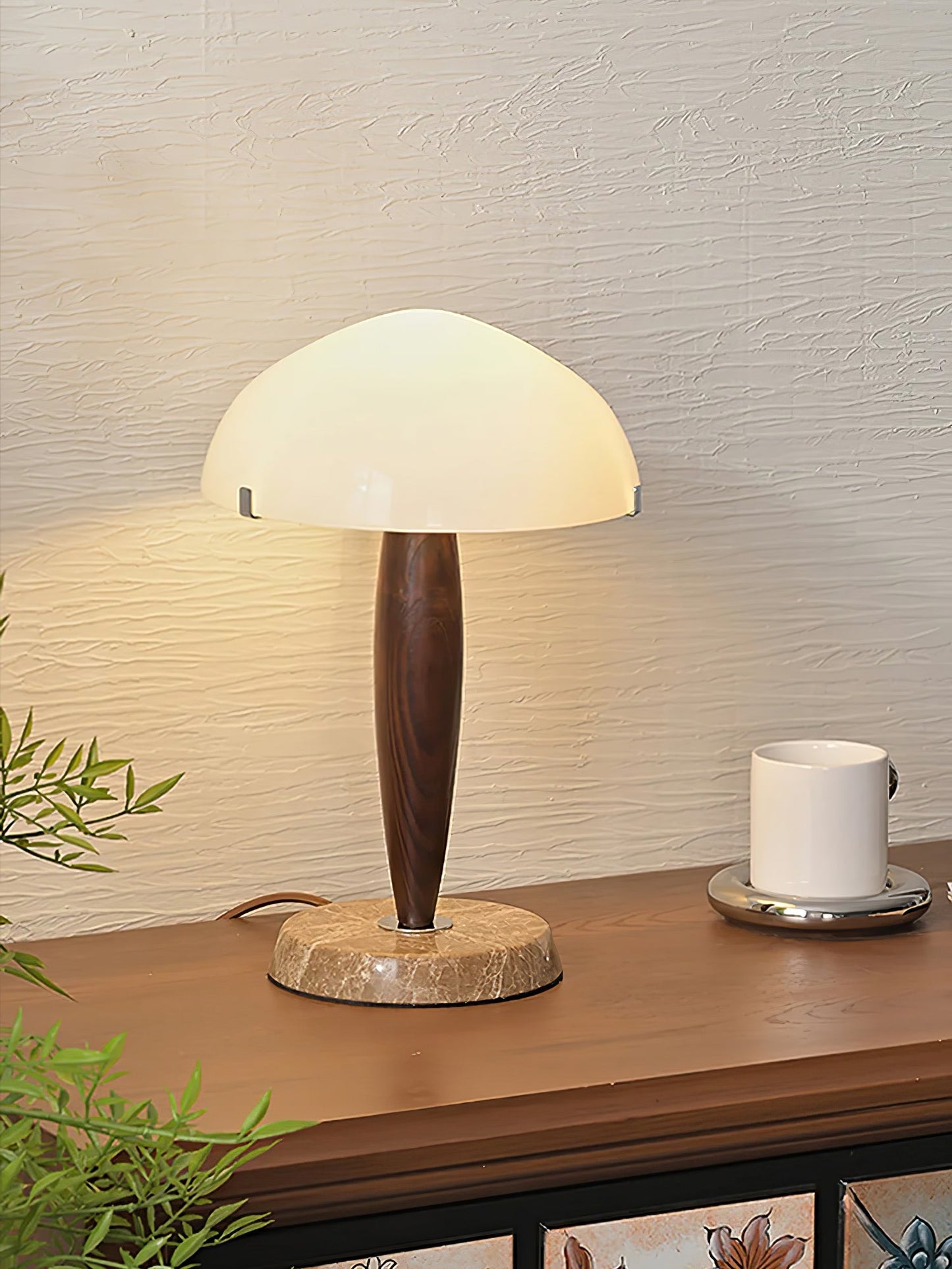 HermanLeuchte: Tischlampe mit Glas, dunklem Walnussholz und Marmorelementen