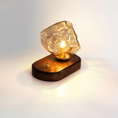Frostleuchten: Glas-Tischlampe mit eisiger Struktur