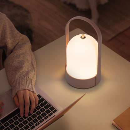 LumoLaterne: Eine moderne, kabellose Laternenlampe mit warmem, dimmbarem Licht