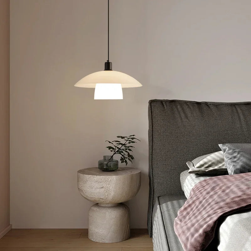 KairoGlühen: Minimalistische Pendelleuchte mit japanischer Ästhetik