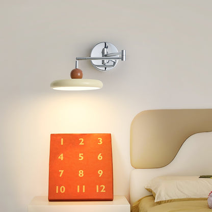 SchwenkLicht: Verstellbare Wandleuchte mit Schwenkarm