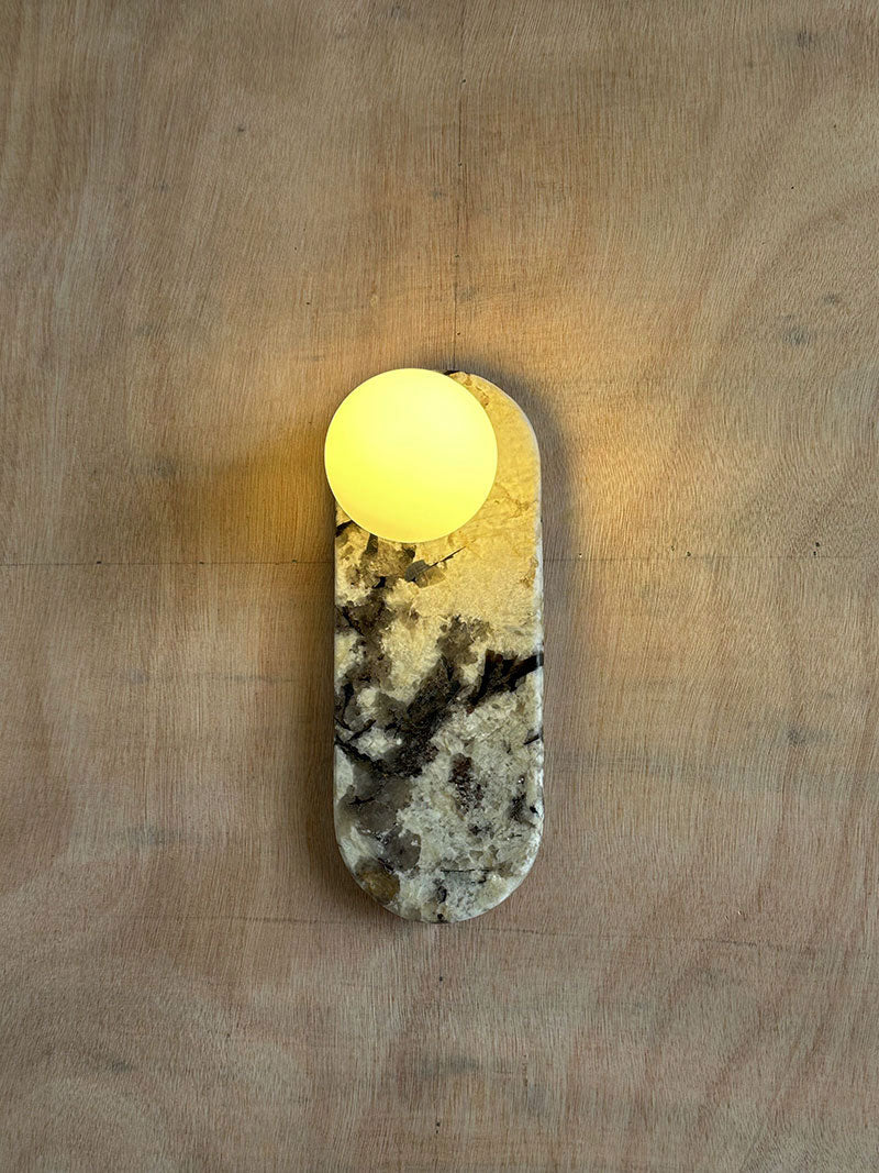 Minimalistische Wandleuchten In Pillenform