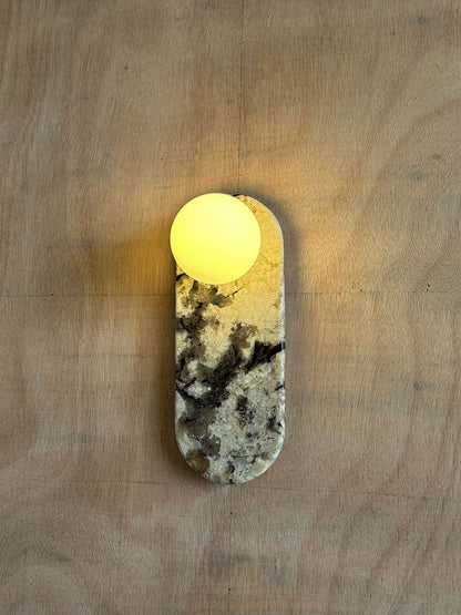 Minimalistische Wandleuchten In Pillenform