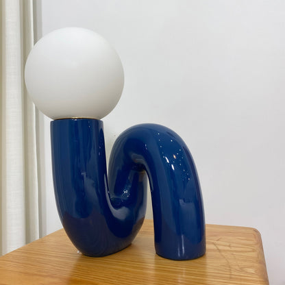 Verdrehte Moderne Tischlampe
