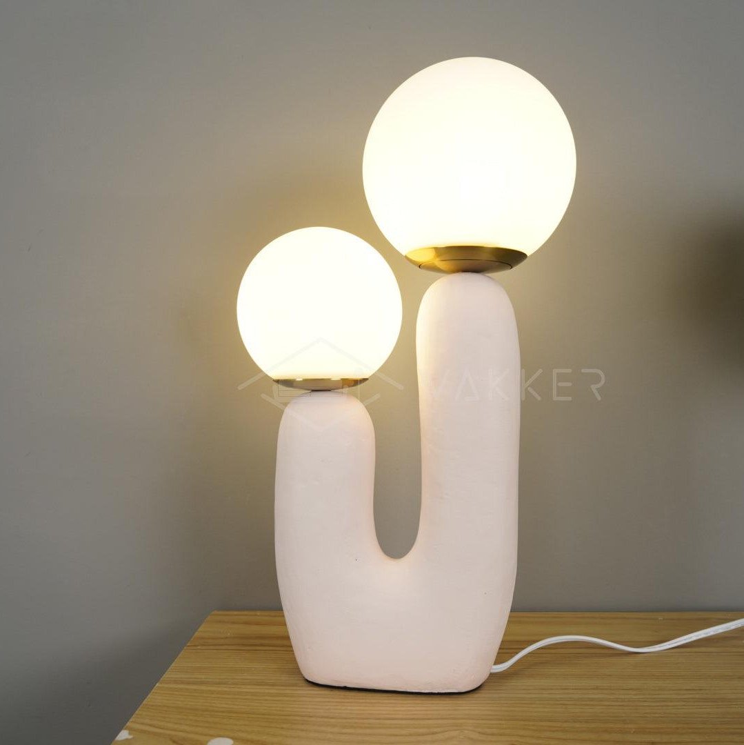 Moderne Tischlampe Mit Zwei Köpfen