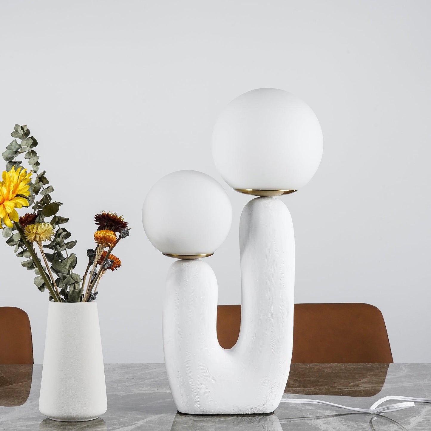 Moderne Tischlampe Mit Zwei Köpfen