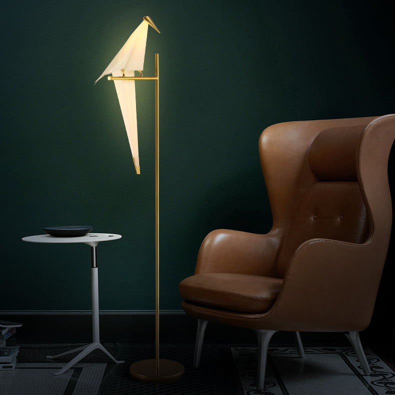 Magnetische Vogelinspirierte LED Tischlampe