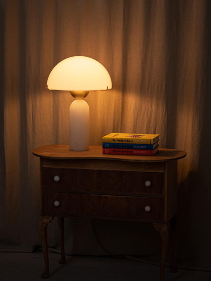 Künstlerische Minimalistische Tischlampe