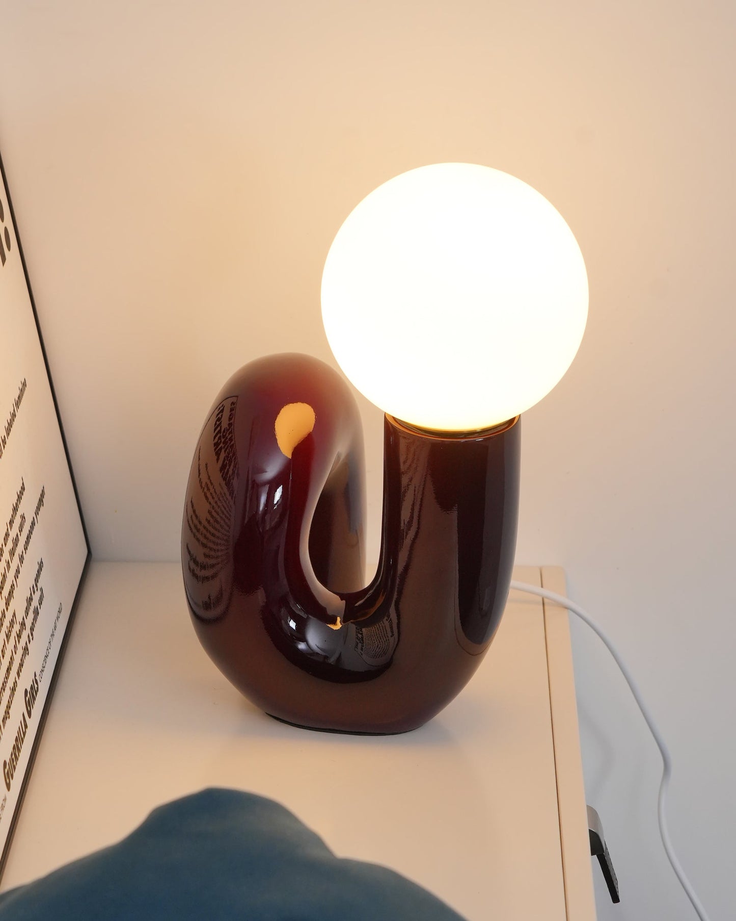 Verdrehte Moderne Tischlampe