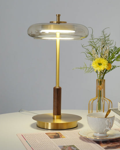 RondoLeuchte: Elegante Tischlampe mit integriertem LED-Licht